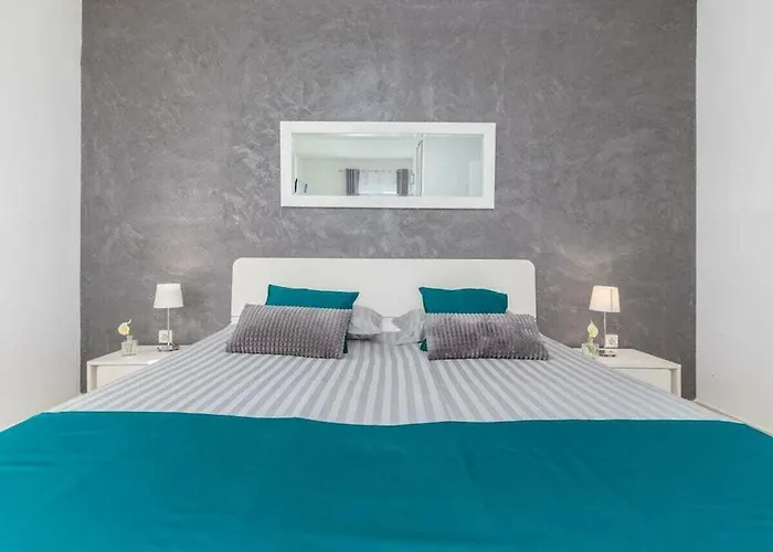 In Fa Ana With Swimming Pool 别墅 *